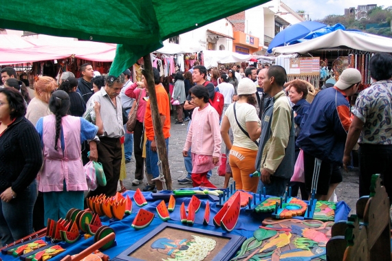 Tianguis de artesan&iacute;as